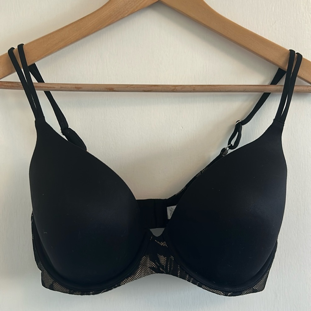Aerie Real Sunnie full coverage bra, GUC to VGUC a little wear, has been washed
